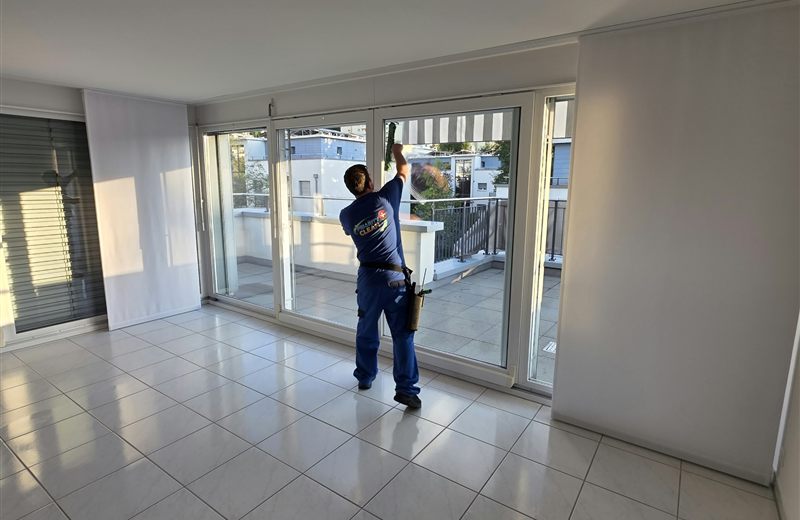 Limpieza de cristales realizada por Priority Clean en Lucerna